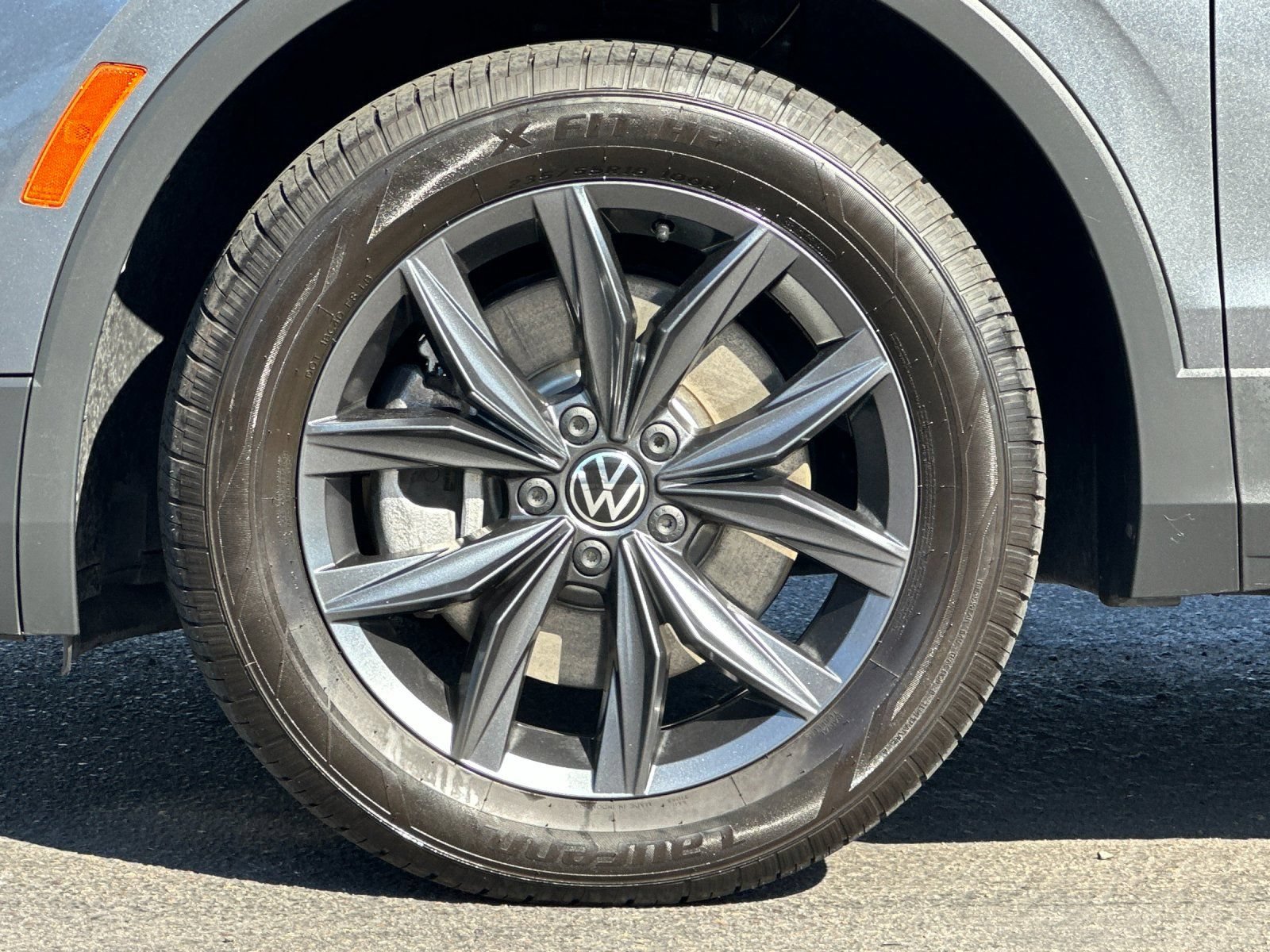 Used 2023 Volkswagen Tiguan SE FWD image 25
