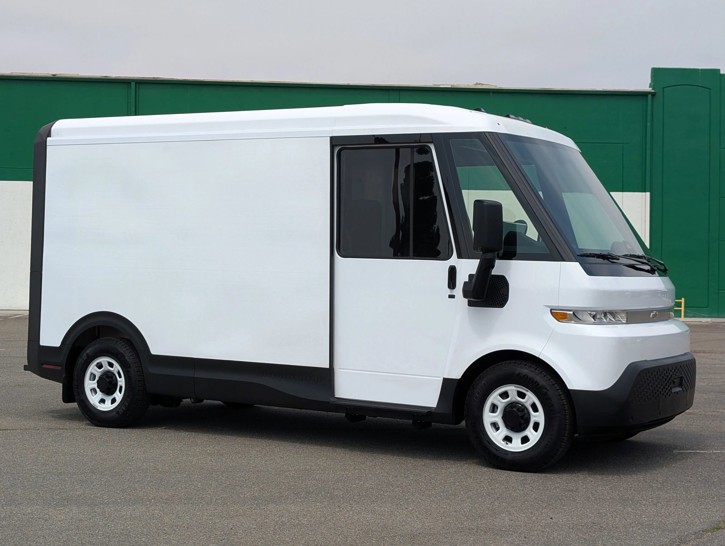 Used 2025 Chevrolet Brightdrop 400 FWD image 1