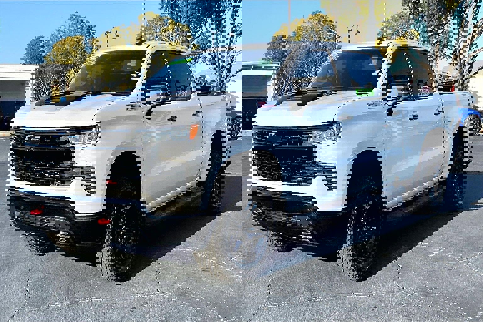 Certified 2024 Chevrolet Silverado 1500 LT Trail Boss w/ Convenience Package II image 2