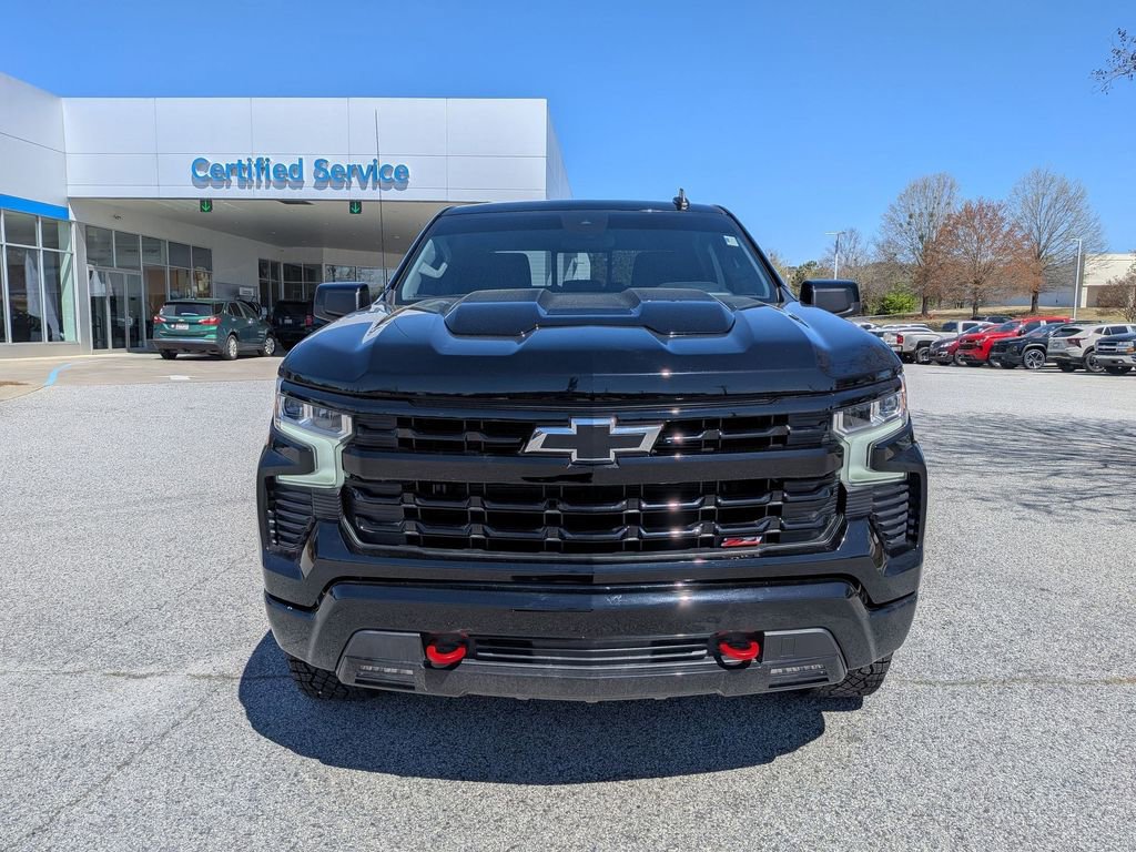Used 2024 Chevrolet Silverado 1500 LT Trail Boss w/ Convenience Package II image 3