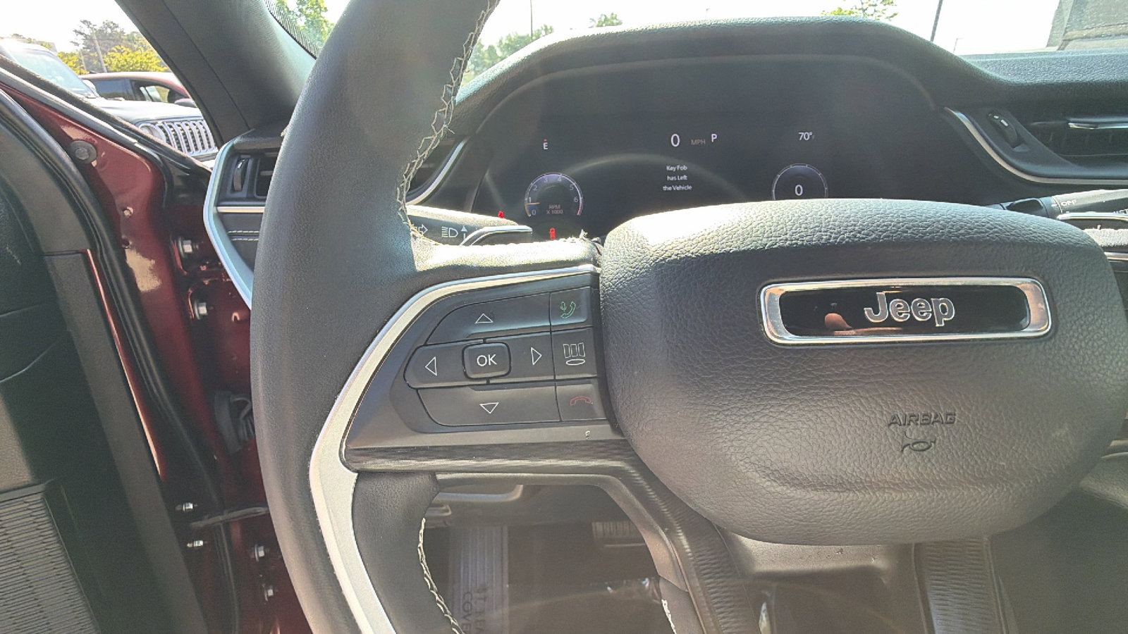 Used 2025 Jeep Grand Cherokee L Laredo w/ Luxury Tech Group I RWD image 30