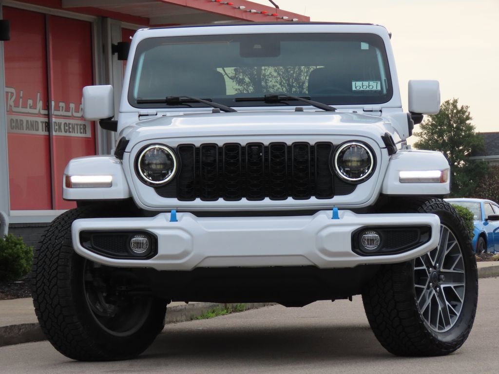 Used 2024 Jeep Wrangler High Altitude image 23
