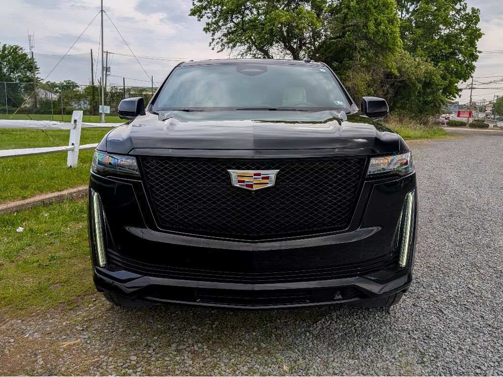 Used 2021 Cadillac Escalade Sport w/ Driver Assist Tech Package AWD/4WD image 2