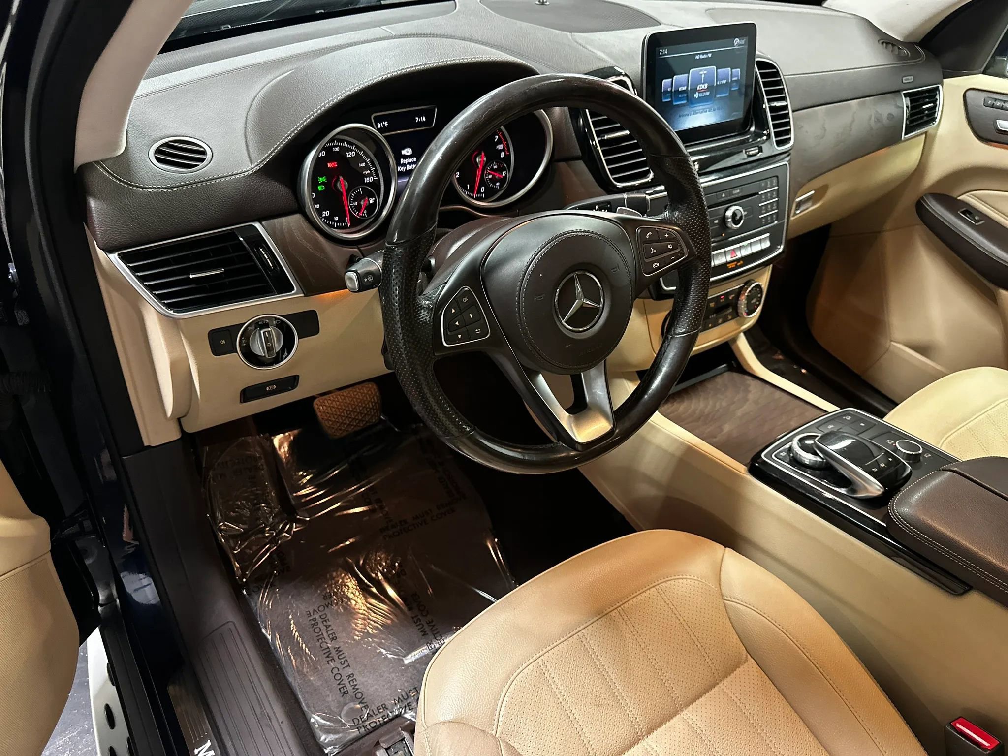 Used 2017 Mercedes-Benz GLS 450 4MATIC image 8