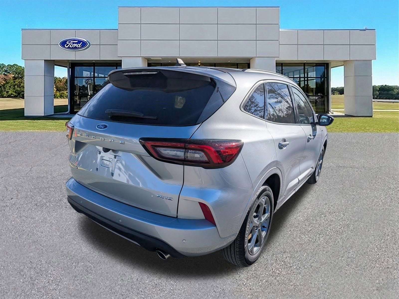 Certified 2023 Ford Escape ST-Line w/ Tech Pack #1 image 4