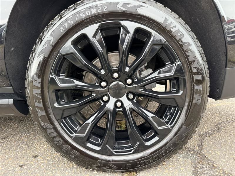 Used 2022 GMC Yukon XL Denali w/ Max Trailering Package AWD/4WD image 9