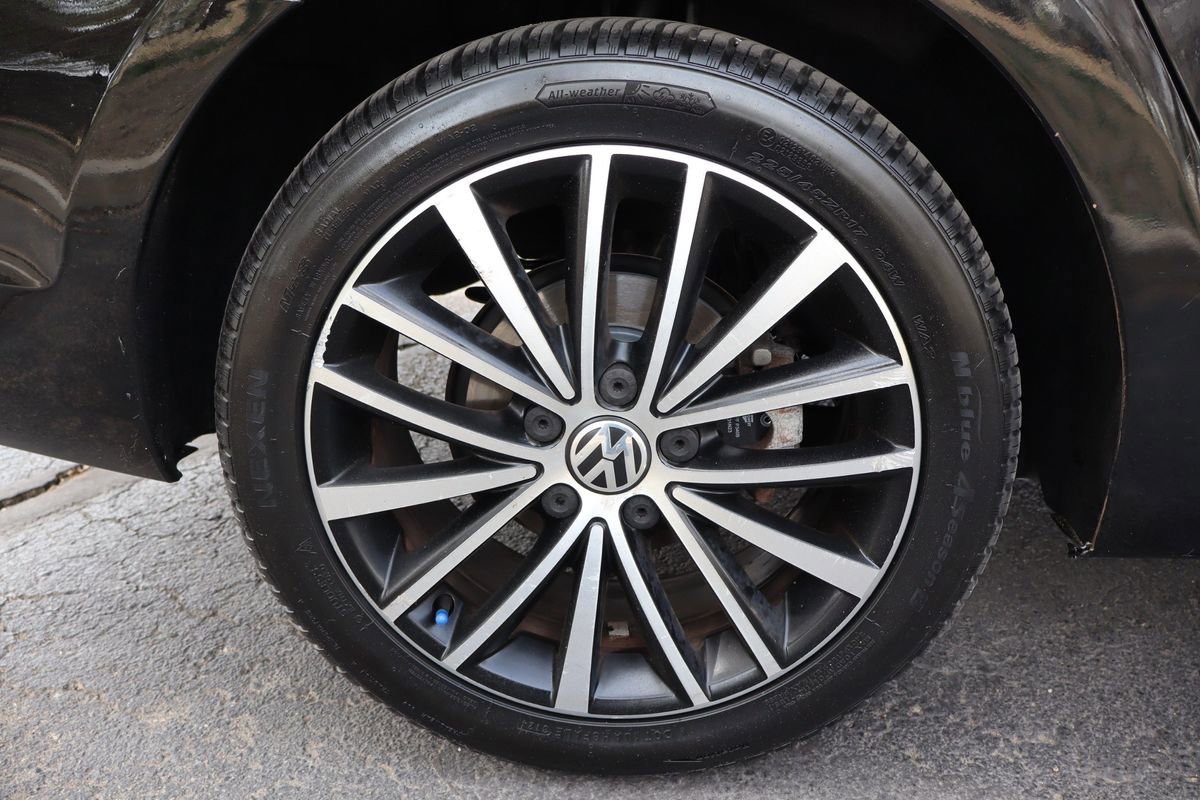 Used 2012 Volkswagen Jetta SEL FWD image 42