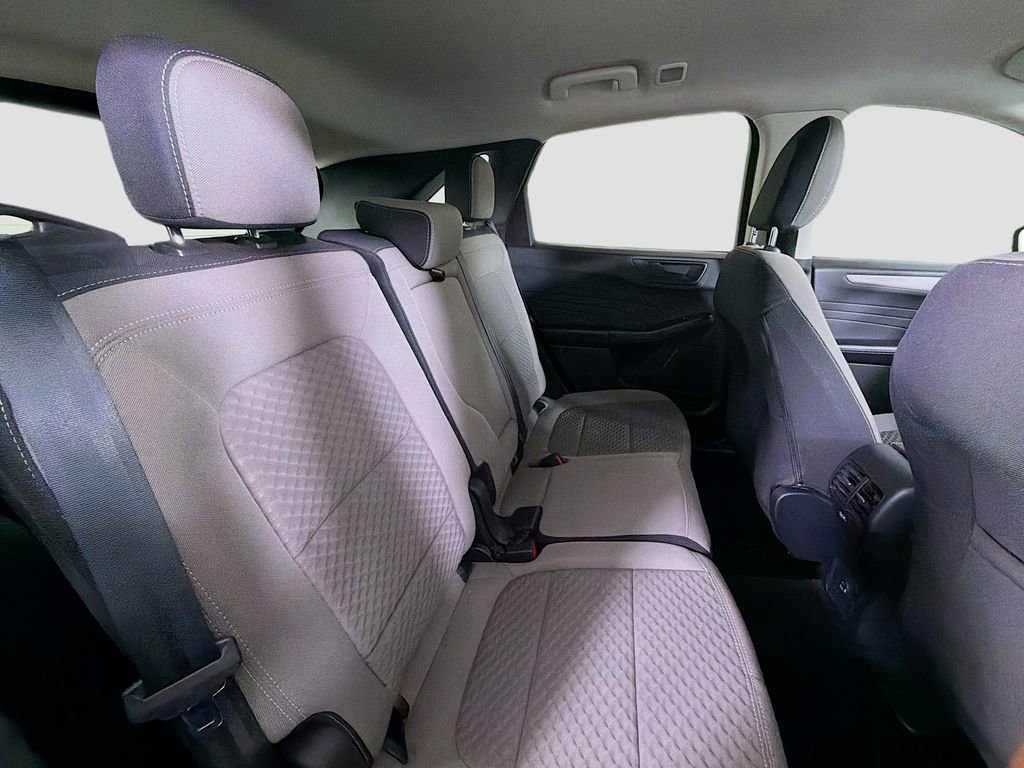Used 2022 Ford Escape SE w/ SE Sport Appearance Package FWD image 27