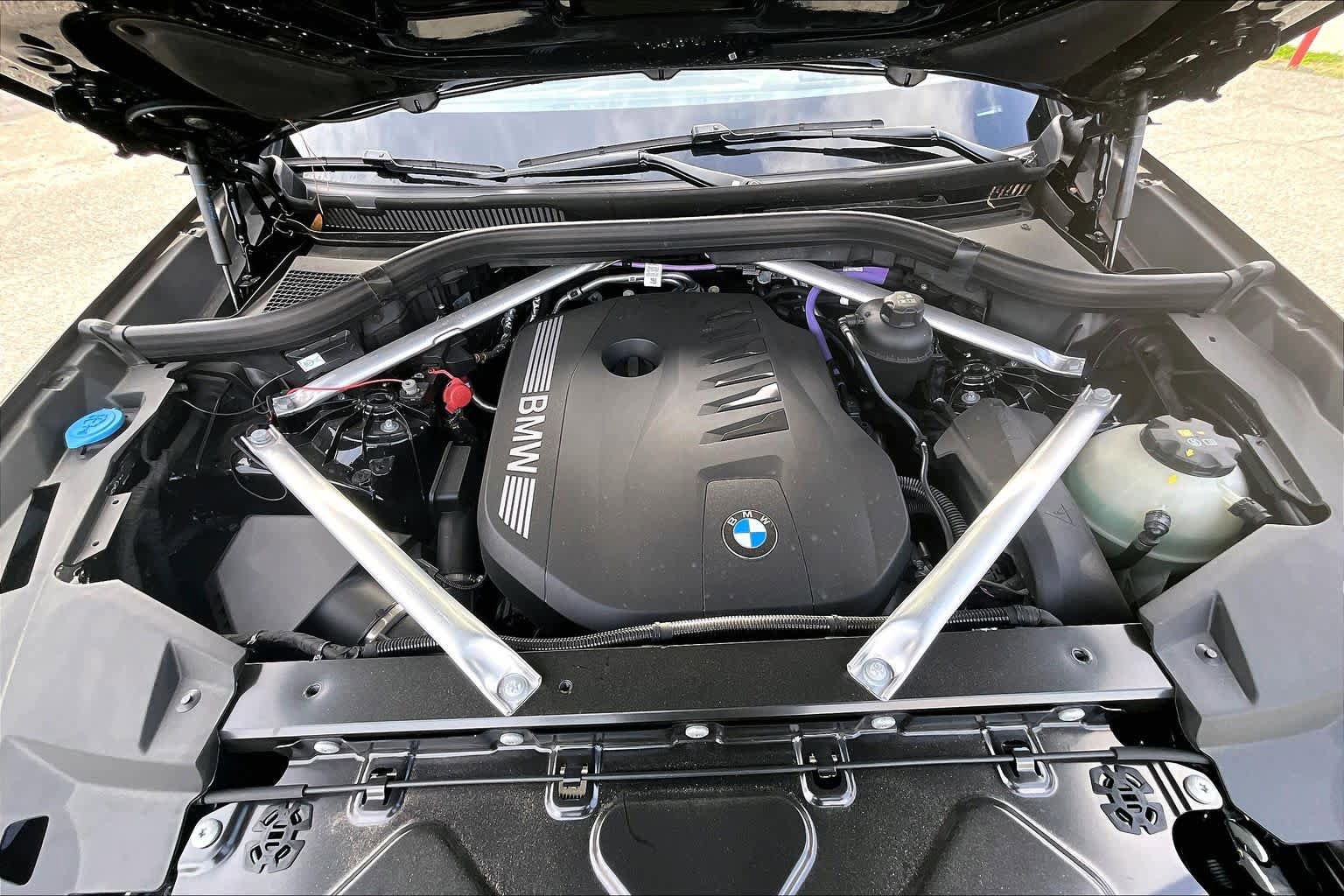 Used 2026 BMW X5 sDrive40i w/ Executive Package image 30