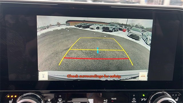 Certified 2025 Toyota Highlander Limited image 11