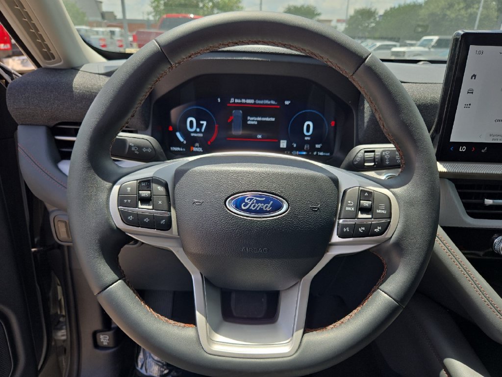 Used 2025 Ford Explorer Active RWD image 25
