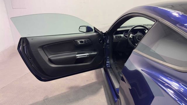 Used 2019 Ford Mustang GT w/ Black Accent Package RWD image 14