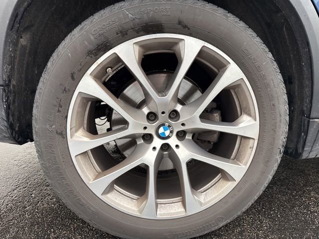 Used 2022 BMW X5 xDrive40i w/ Premium Package AWD/4WD image 6