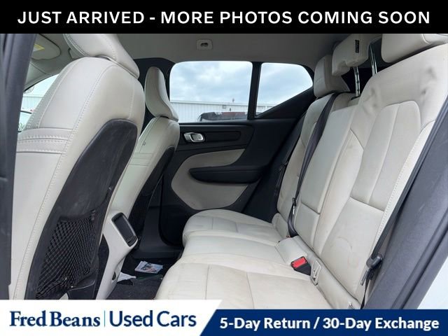 Used 2019 Volvo XC40 T5 Momentum AWD/4WD image 12