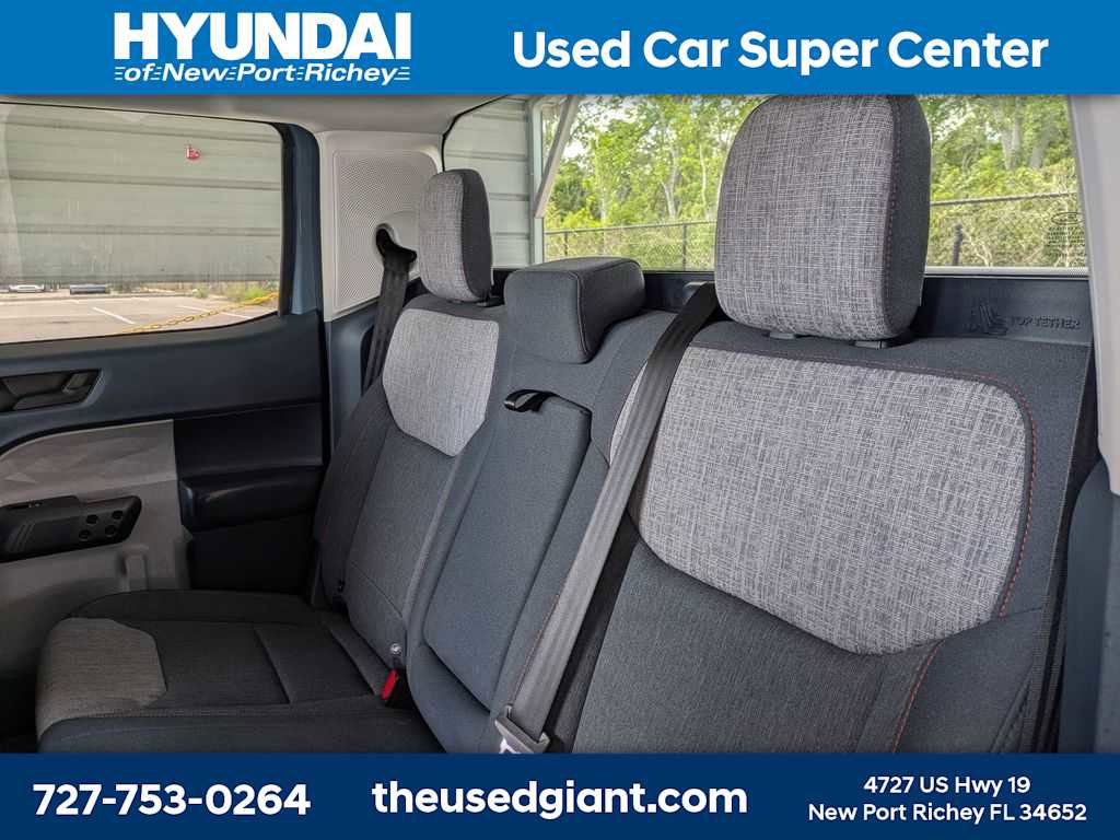 Used 2022 Ford Maverick XLT image 16