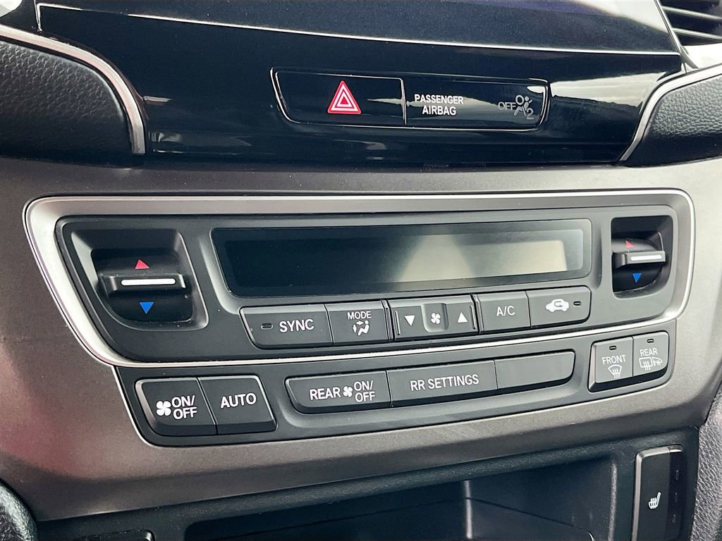 Used 2023 Honda Passport EX-L image 11