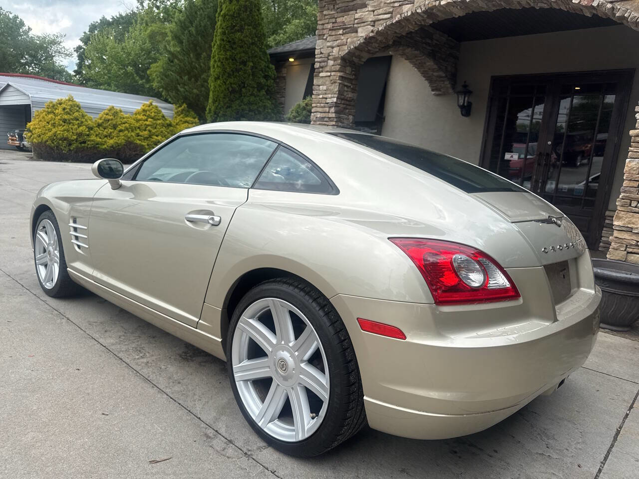 Used 2007 Chrysler Crossfire Limited RWD image 3