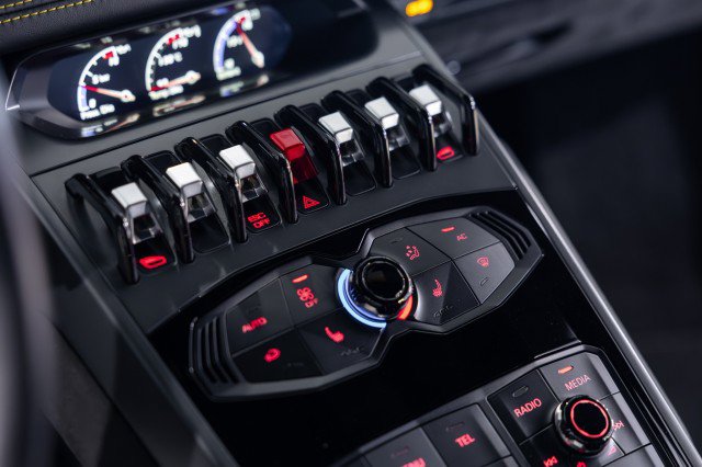 Used 2015 Lamborghini Huracan LP 610-4 image 42