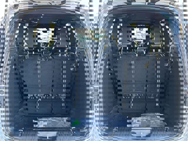 New 2026 Chrysler Pacifica Select w/ S Appearance Package image 17