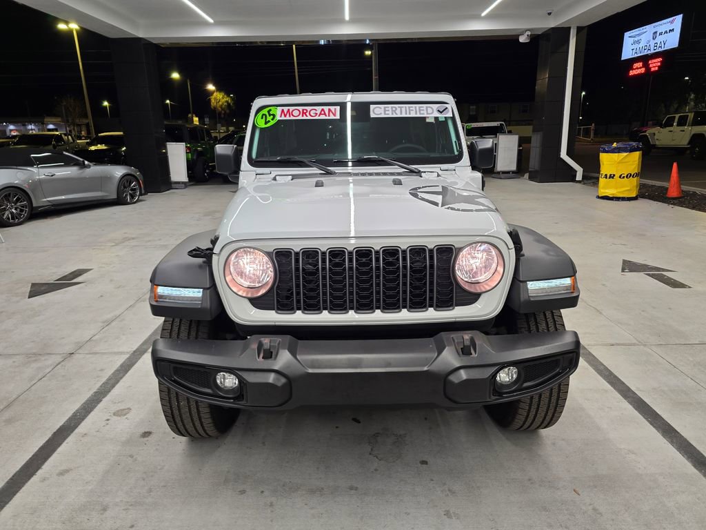 Used 2025 Jeep Wrangler Sport S image 9