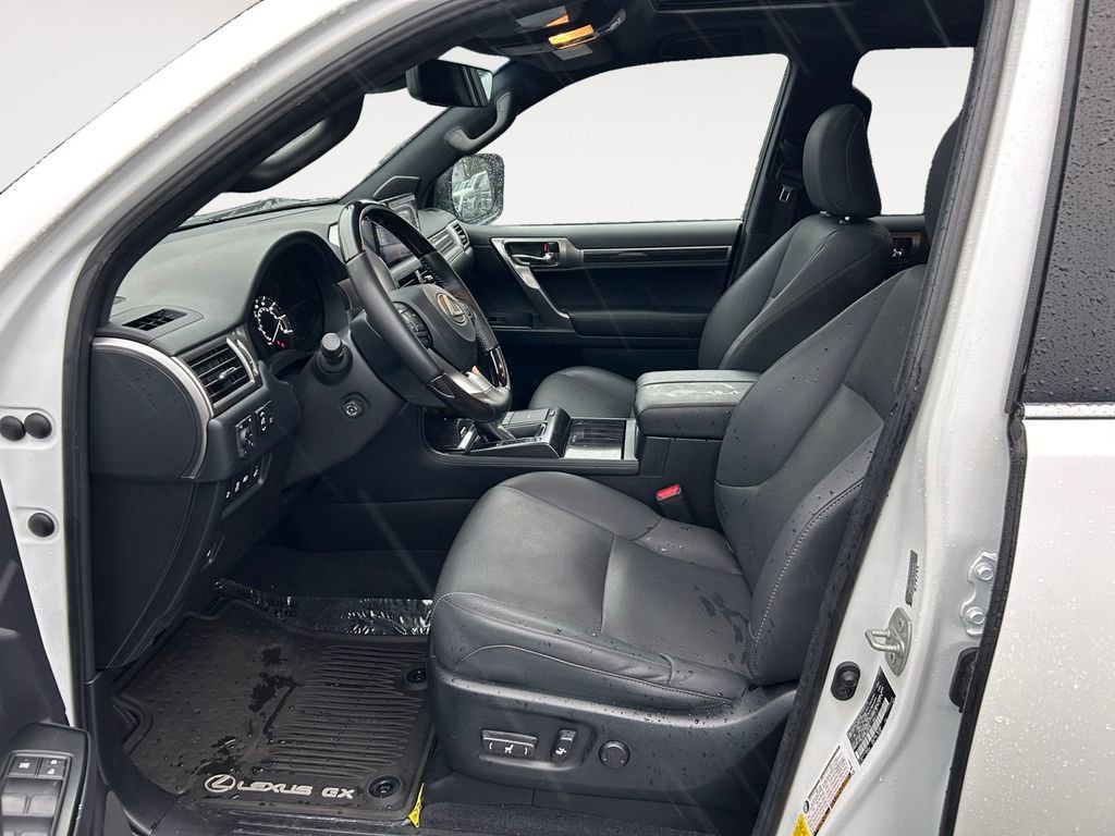 Used 2022 Lexus GX 460 Premium w/ Premium Package image 15