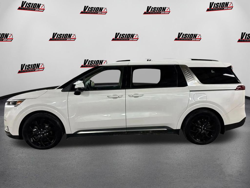 Used 2024 Kia Carnival SX Prestige image 8