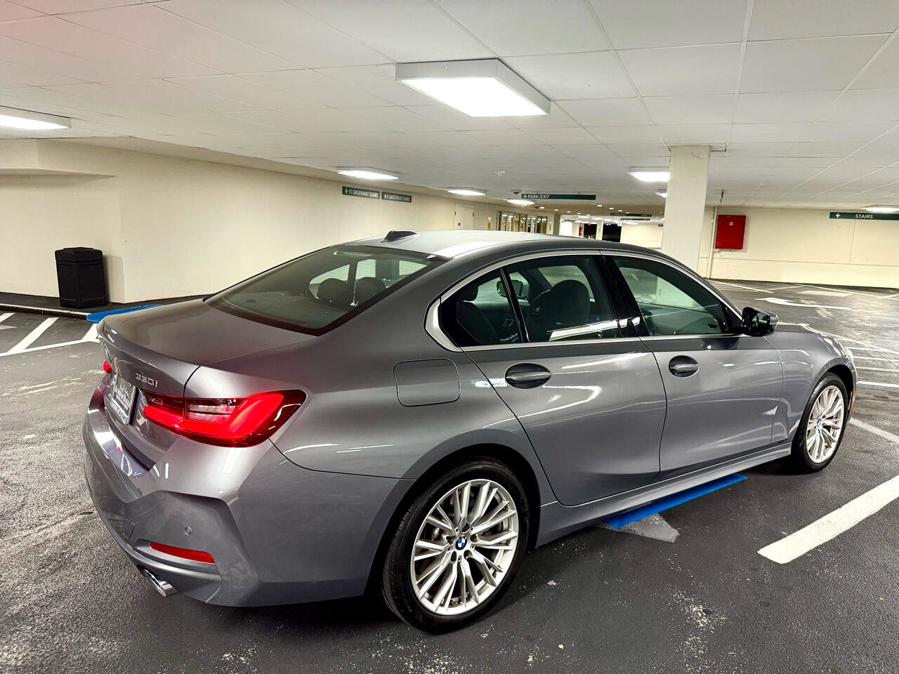 Used 2024 BMW 330i xDrive Sedan w/ Convenience Package image 9