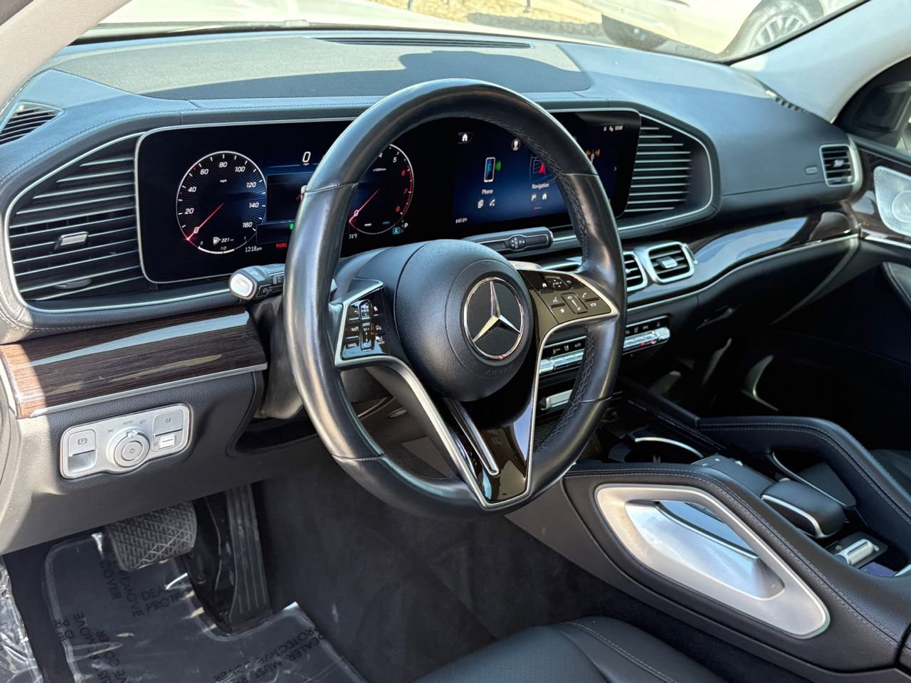 Used 2024 Mercedes-Benz GLS 450 4MATIC image 15