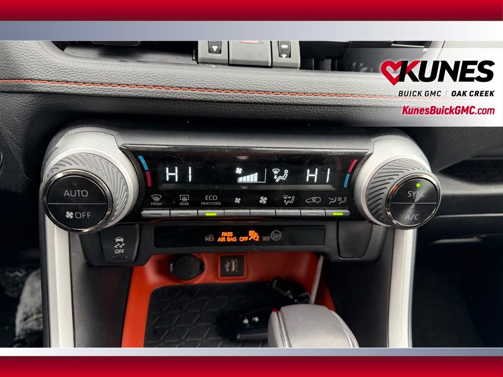 Used 2024 Toyota RAV4 Adventure image 21