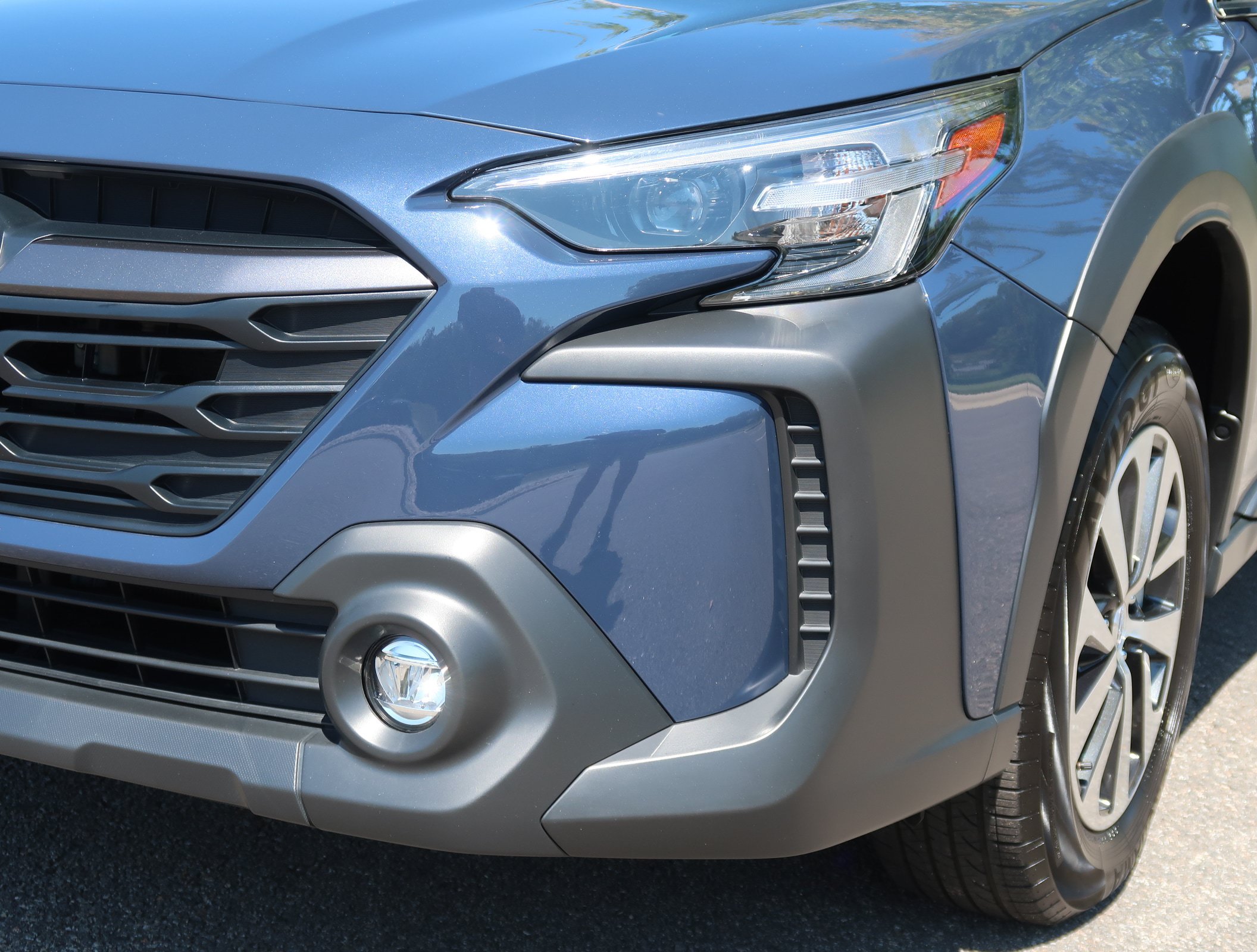 Certified 2024 Subaru Outback Premium AWD/4WD image 4
