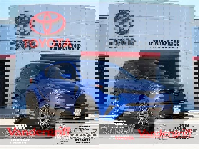 Used 2019 Toyota C-HR Limited image 1