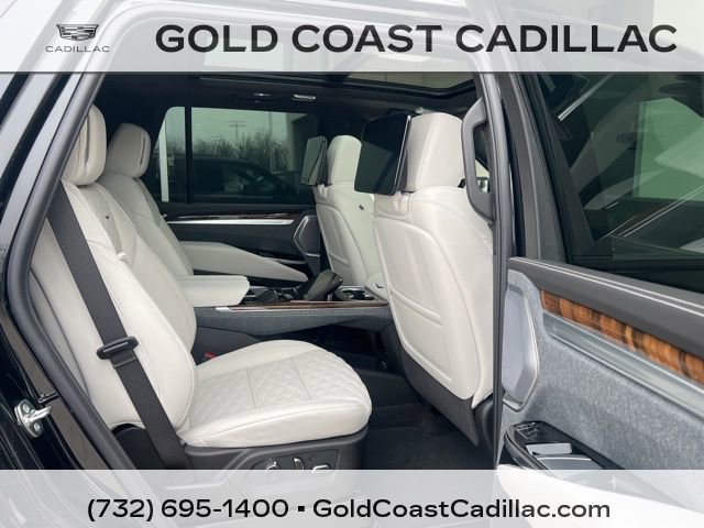 Certified 2026 Cadillac Escalade Platinum Sport AWD/4WD image 8