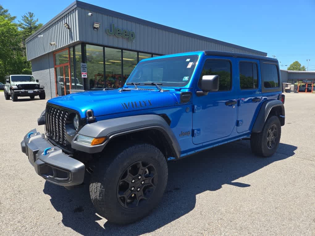 Used 2023 Jeep Wrangler Unlimited w/ Cold Weather Group AWD/4WD image 8