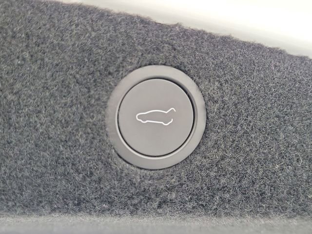 Used 2025 Tesla Model 3 Long Range AWD/4WD image 8