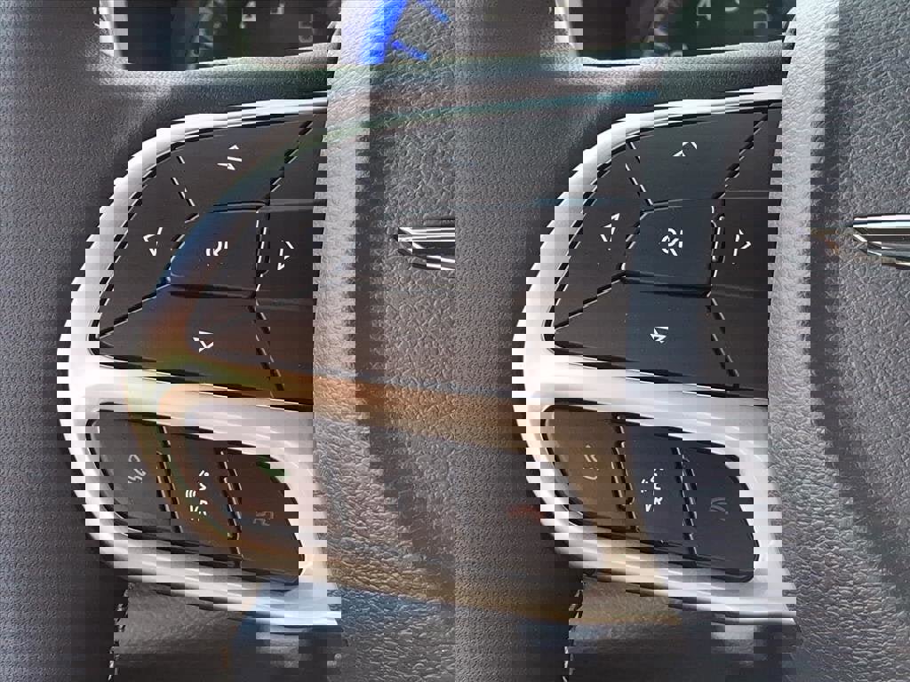 New 2026 Chrysler Pacifica Select image 13