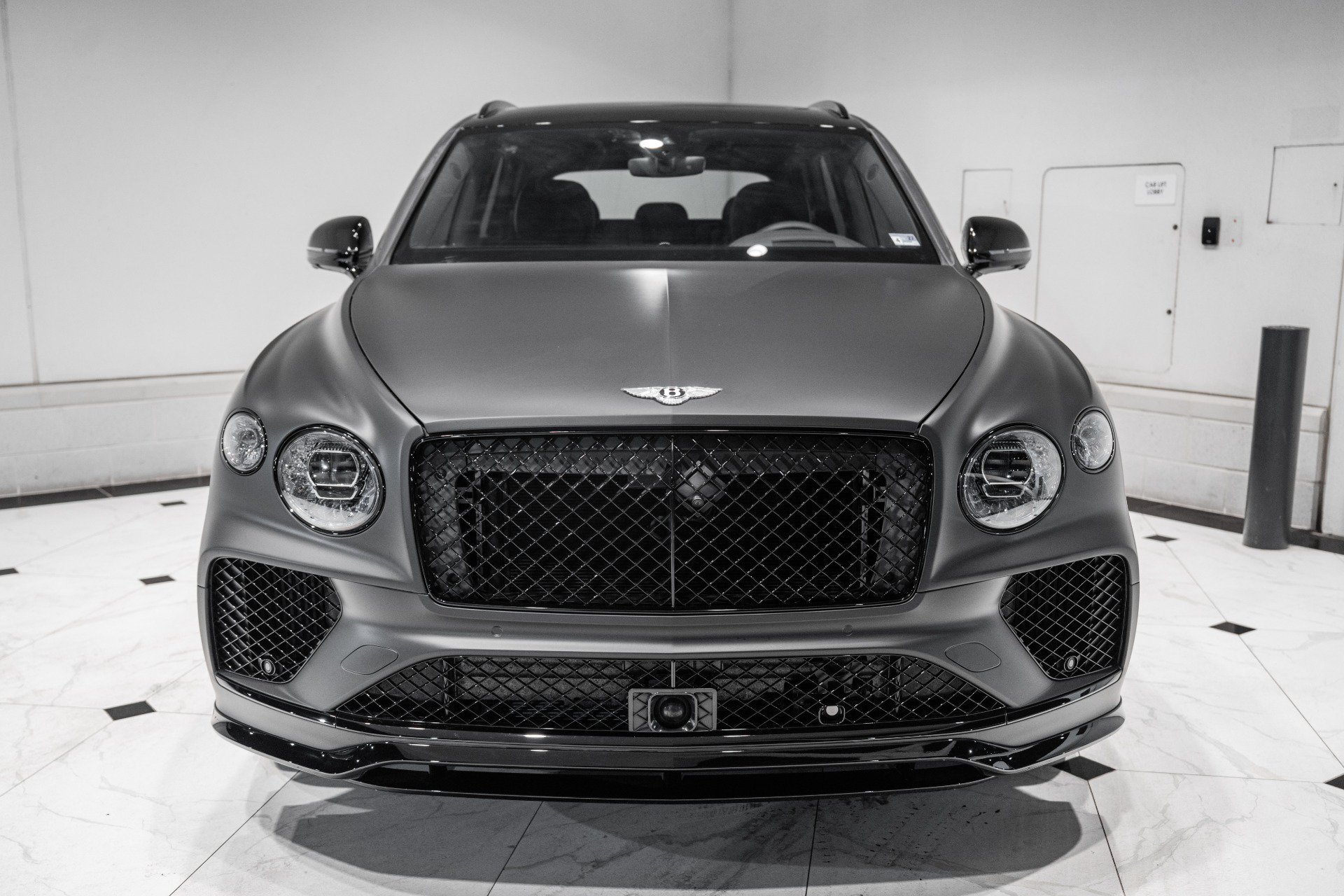 New 2024 Bentley Bentayga AWD/4WD image 8