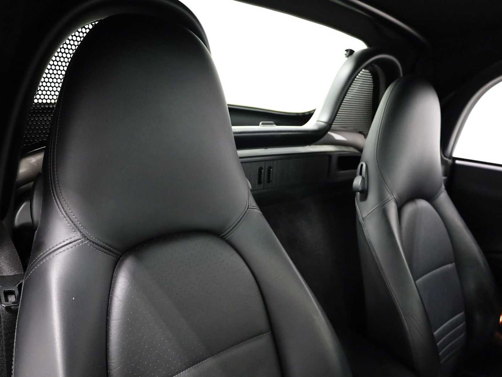 Used 2000 Porsche Boxster RWD image 20