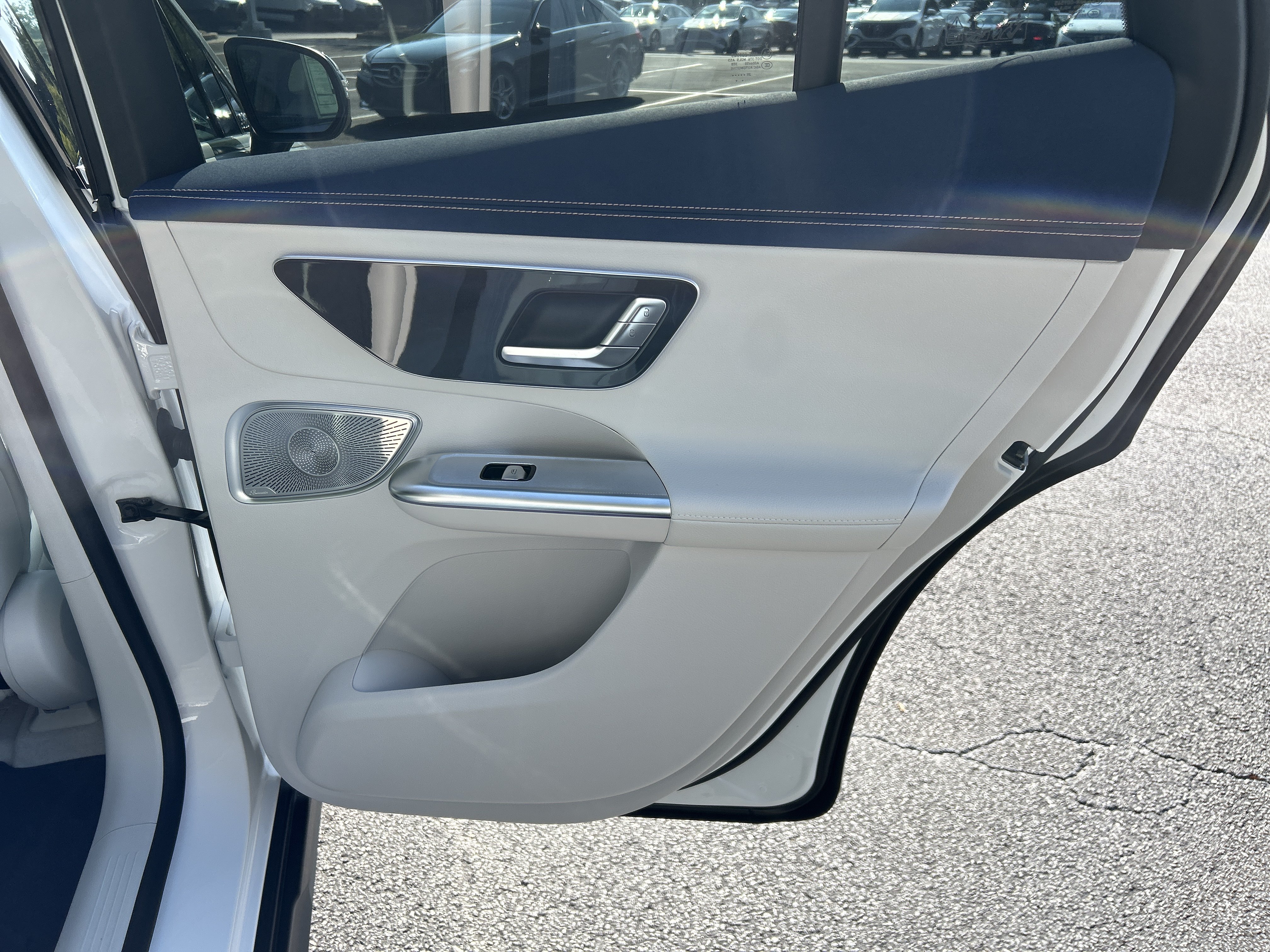 New 2026 Mercedes-Benz EQE 320 4MATIC SUV image 37