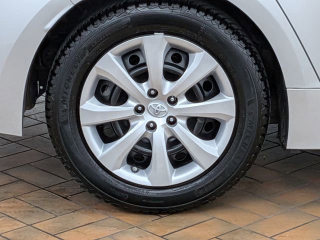 Used 2021 Toyota Corolla LE image 10