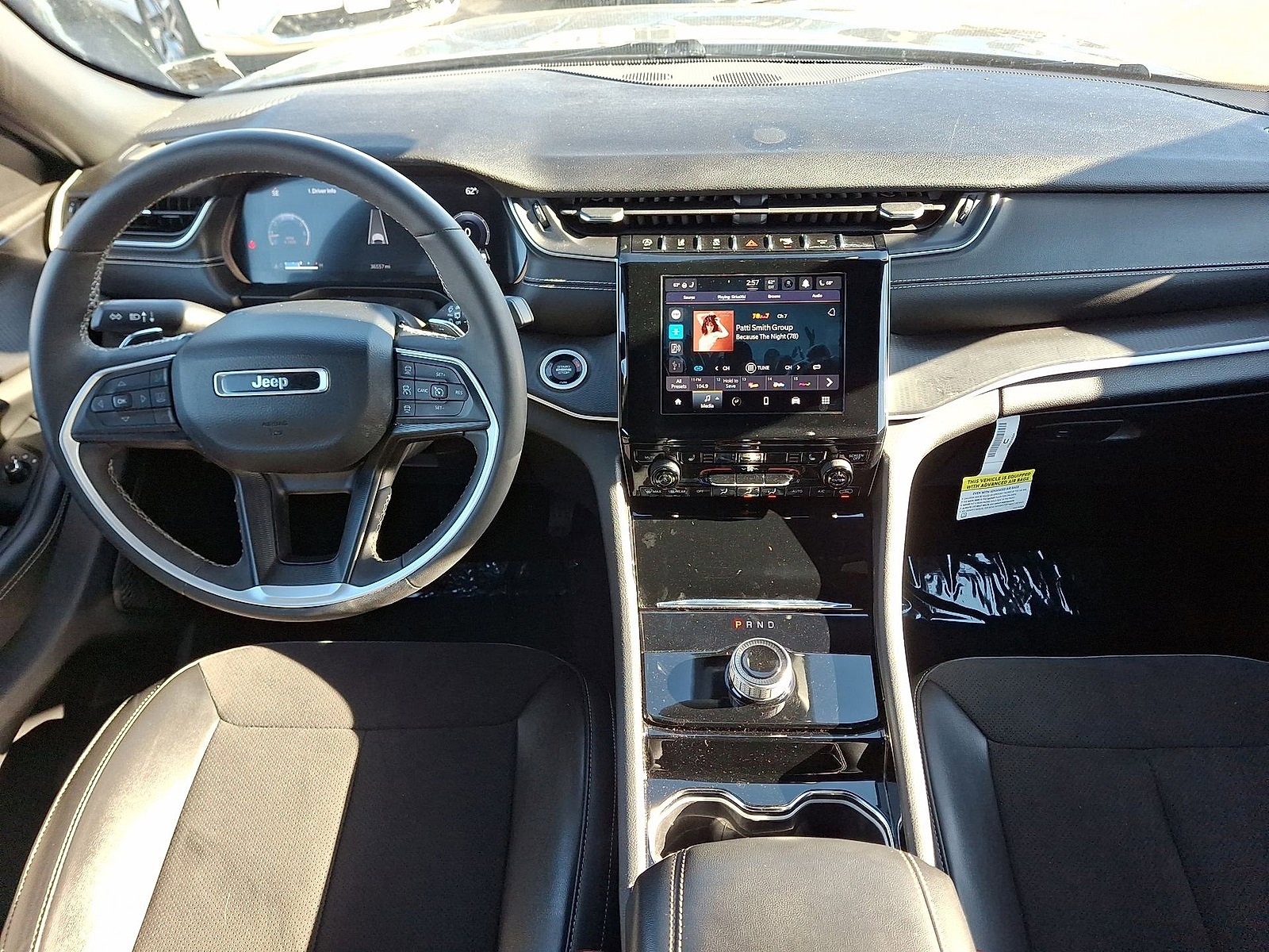 Used 2023 Jeep Grand Cherokee Altitude image 10