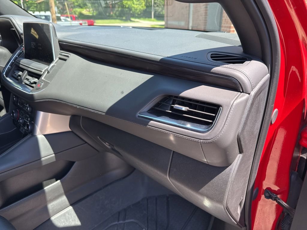 Used 2024 Chevrolet Tahoe LT w/ Luxury Package AWD/4WD image 13