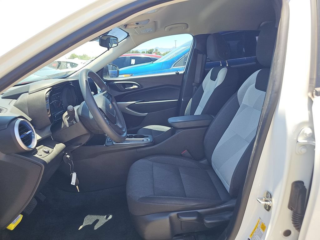 Used 2024 Chevrolet Trax LS FWD image 6