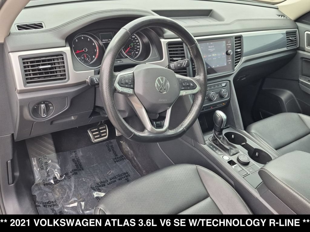 Used 2021 Volkswagen Atlas SE w/ Panoramic Sunroof Package AWD/4WD image 2