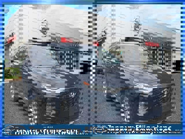 Used 2019 Hyundai Santa Fe SE image 1