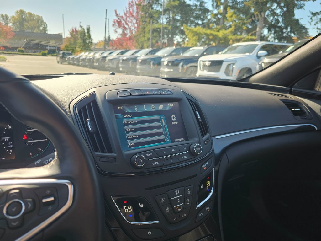 Used 2017 Buick Regal GS w/ Driver Confidence Package #2 AWD/4WD image 27