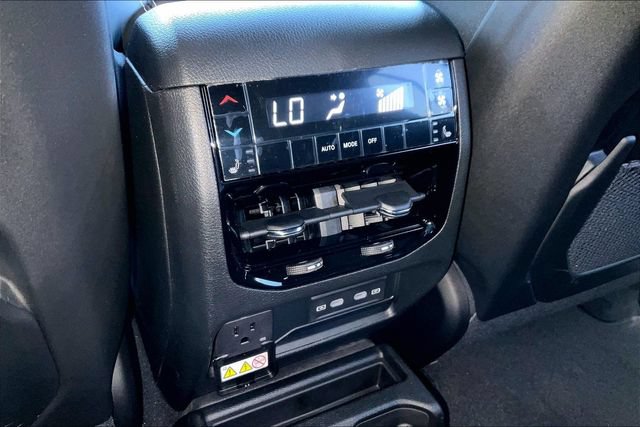 New 2026 Jeep Grand Cherokee L Limited AWD/4WD image 17