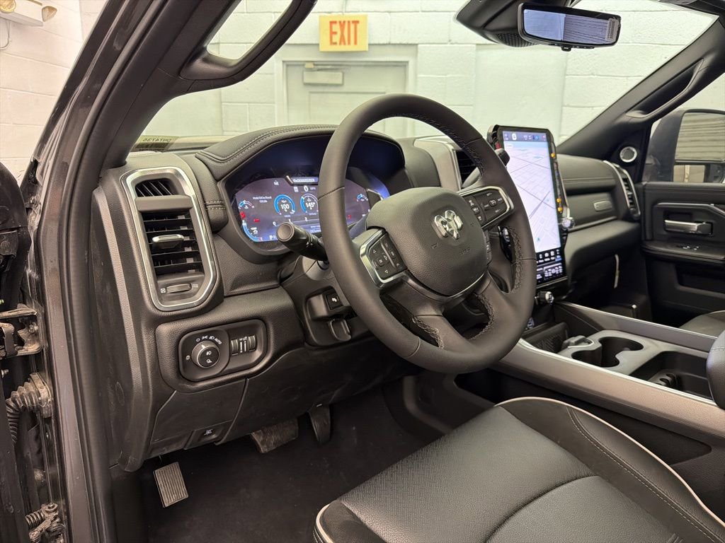 New 2026 RAM 2500 Laramie AWD/4WD image 21