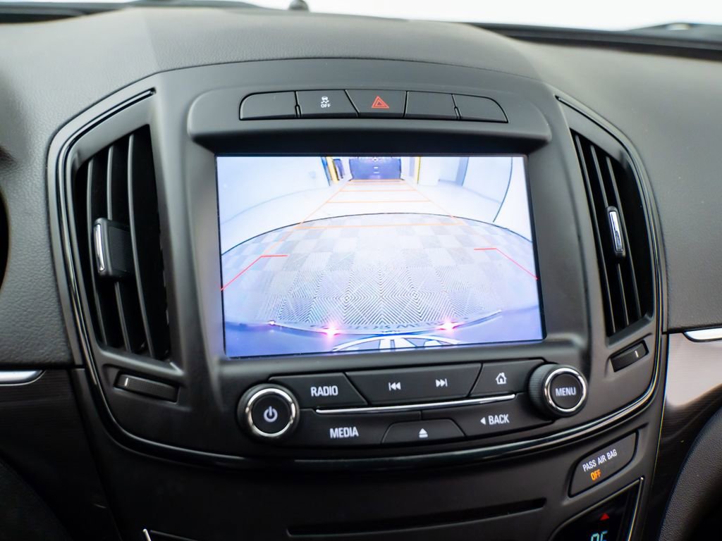 Used 2016 Buick Regal image 24