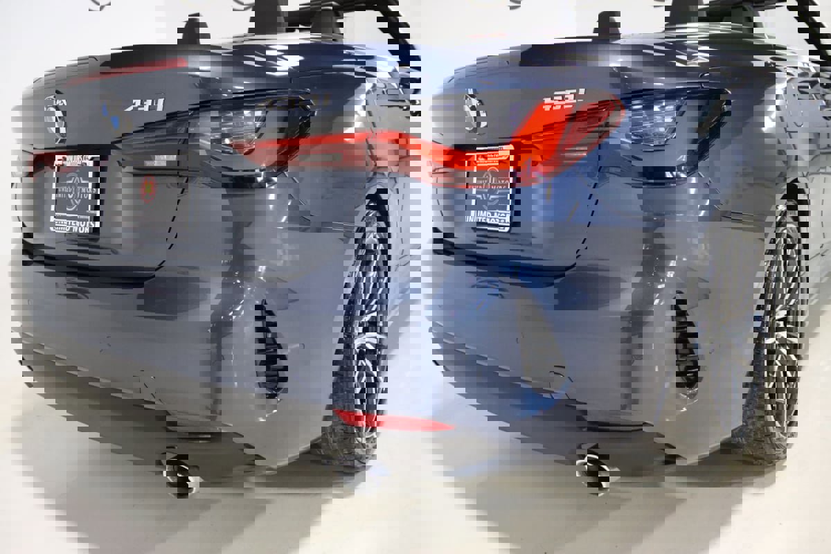 Used 2021 BMW 430i Convertible w/ Premium Package image 10