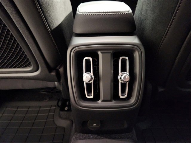 New 2024 Volvo XC40 Recharge Plus w/ Protection Package Premier image 30
